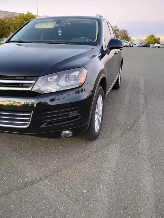 2011 Volkswagen Touareg - Image 4 of 9