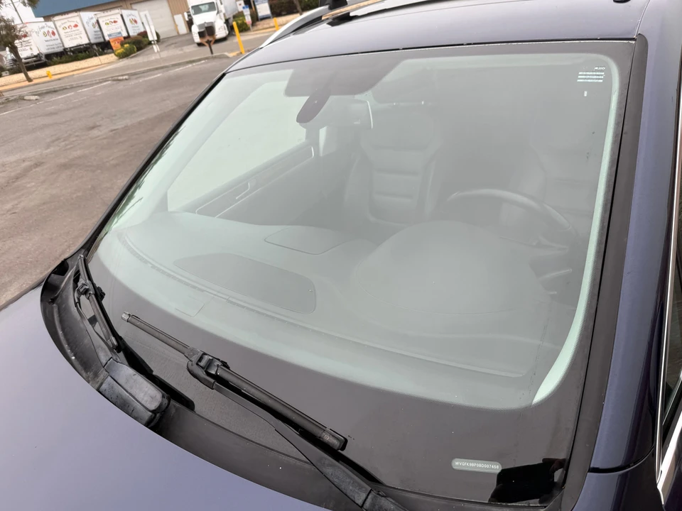 2011 Volkswagen Touareg - Image 16 of 31