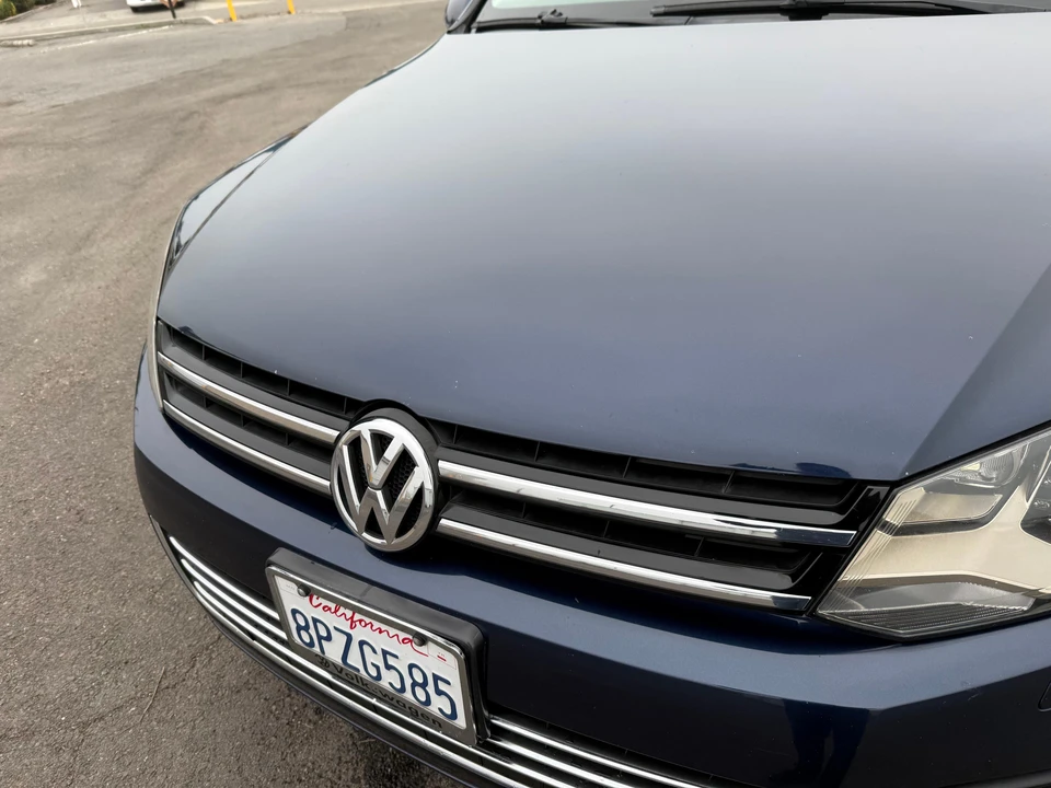 2011 Volkswagen Touareg - Image 13 of 31