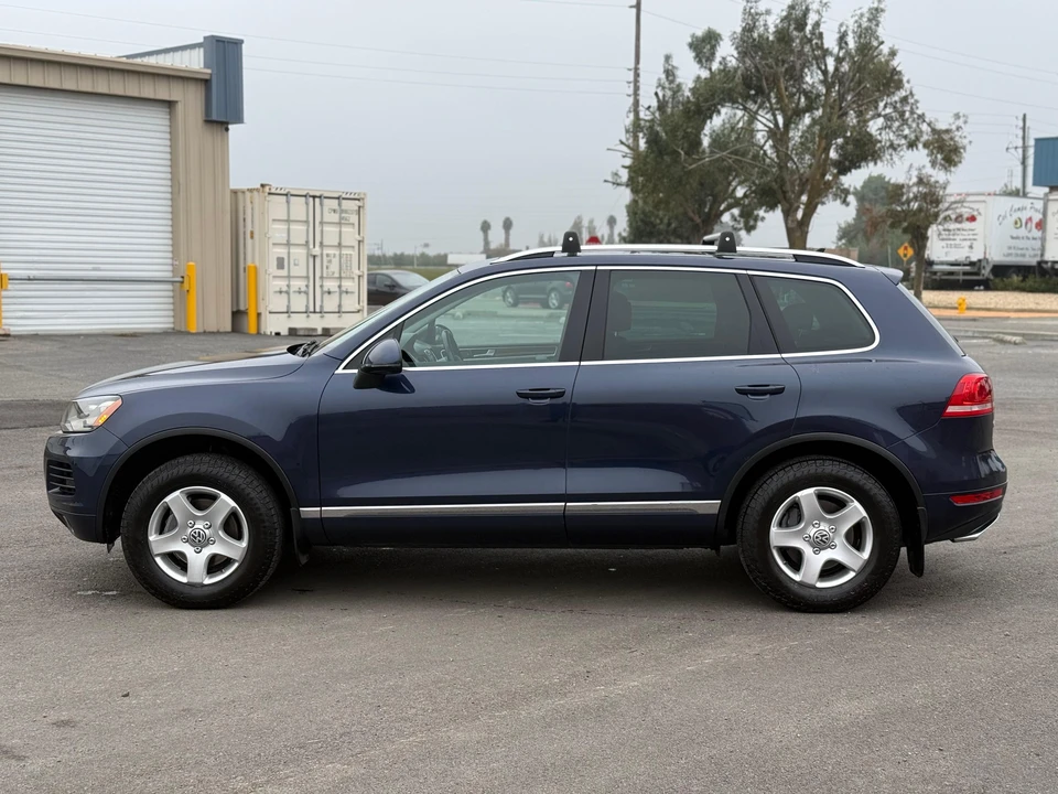 2011 Volkswagen Touareg - Image 6 of 31