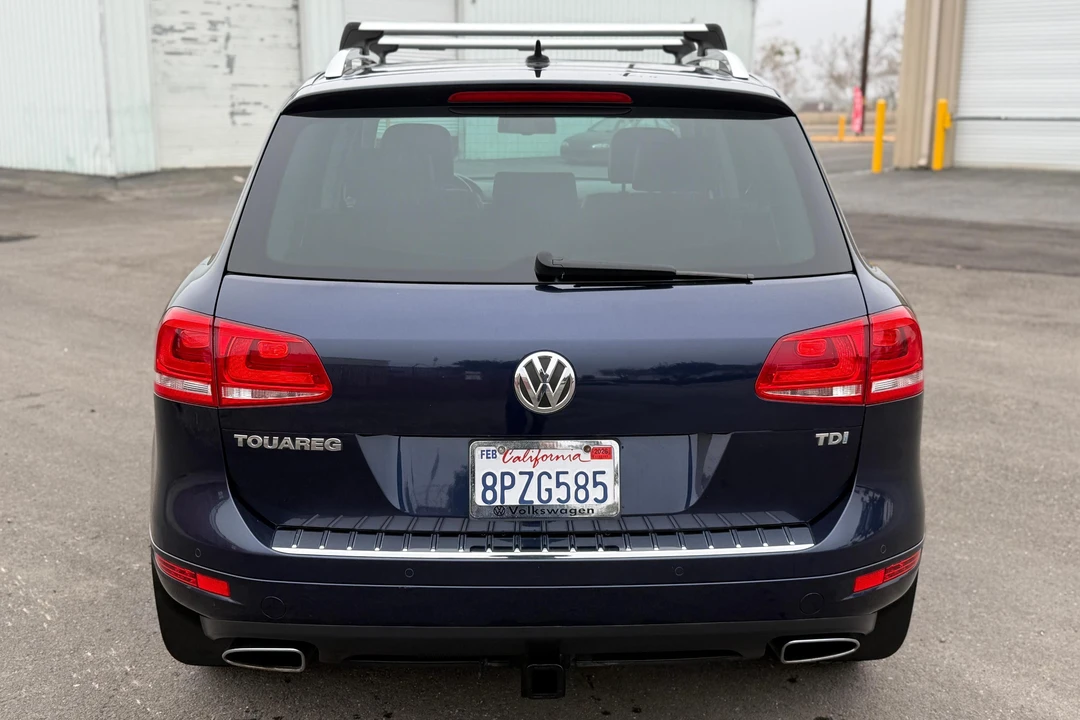 2011 Volkswagen Touareg - Image 5 of 31