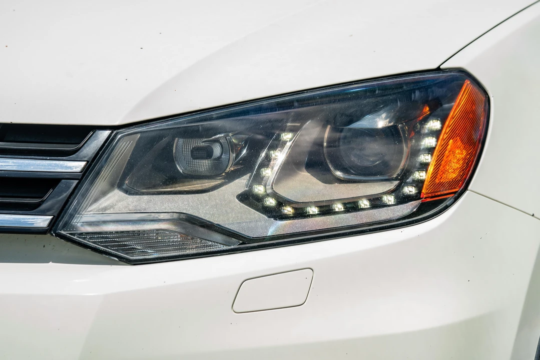 2011 Volkswagen Touareg - Image 29 of 31