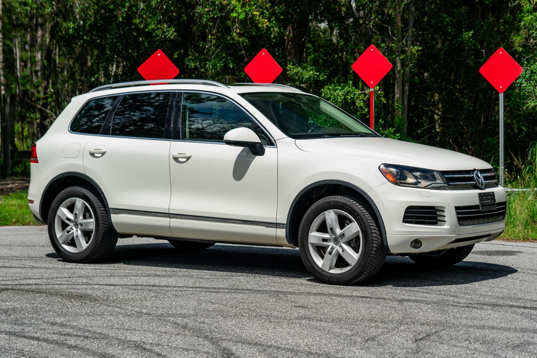 2011 Volkswagen Touareg - Image 19 of 31