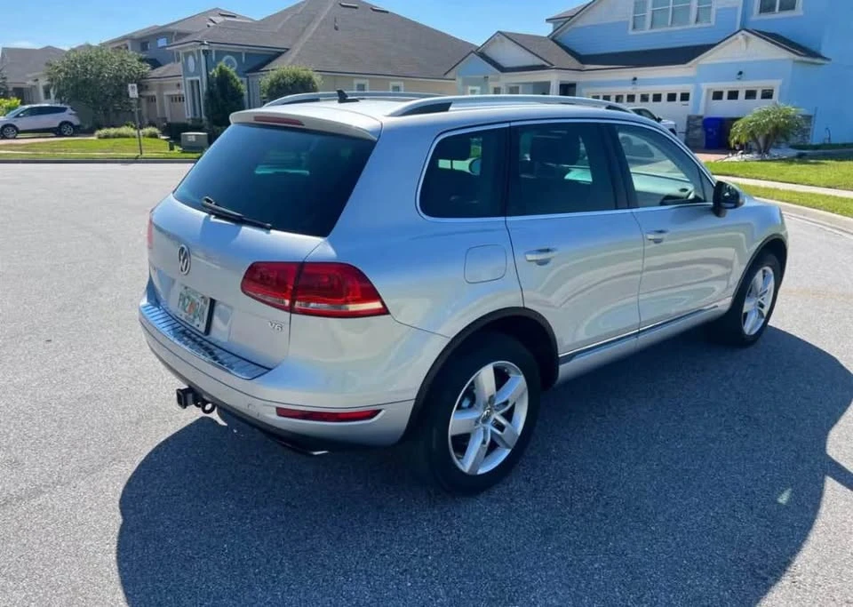 2011 Volkswagen Touareg - Image 5 of 15