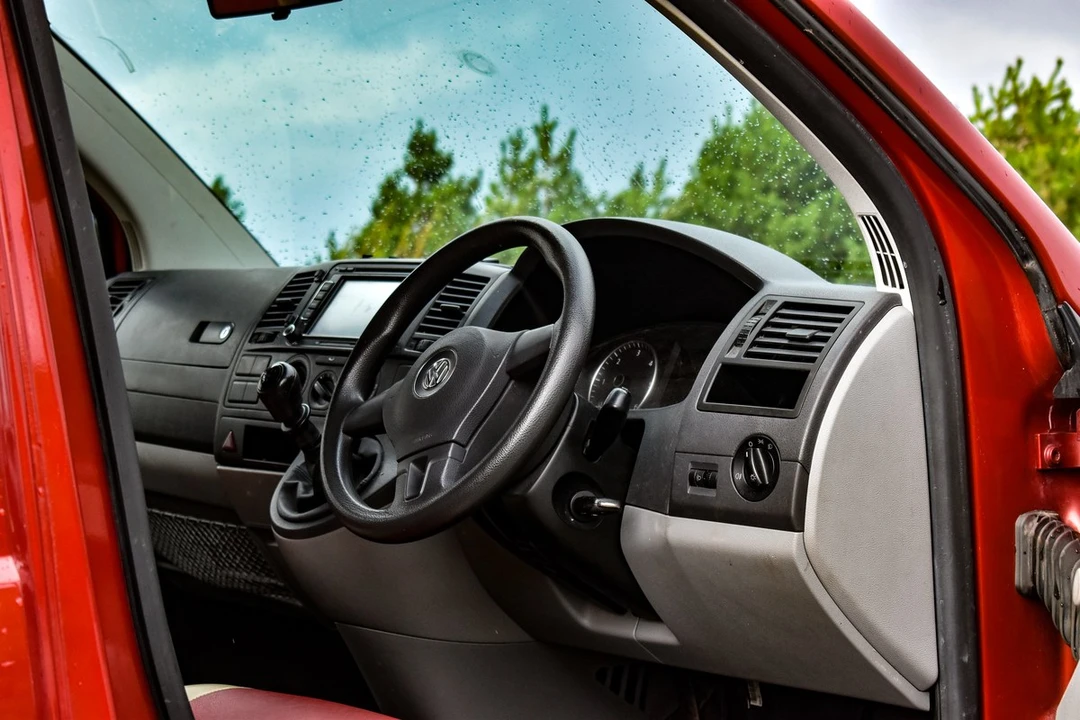 2011 Volkswagen EuroVan - Image 30 of 30
