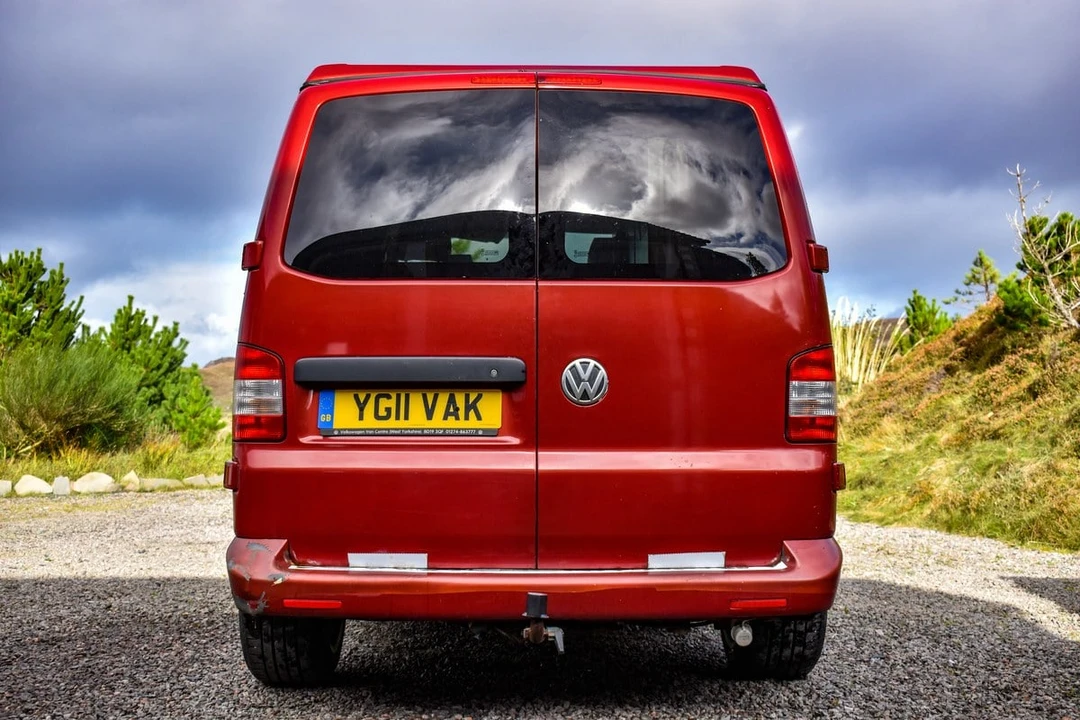2011 Volkswagen EuroVan - Image 13 of 30