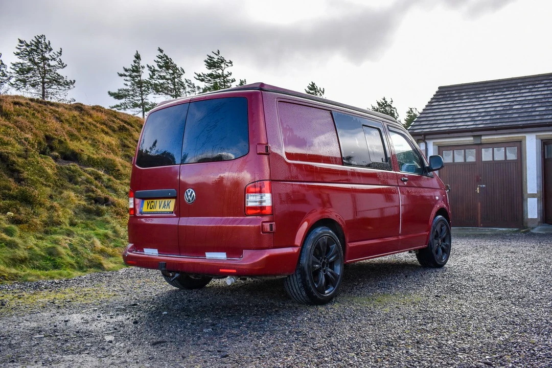 2011 Volkswagen EuroVan - Image 11 of 30