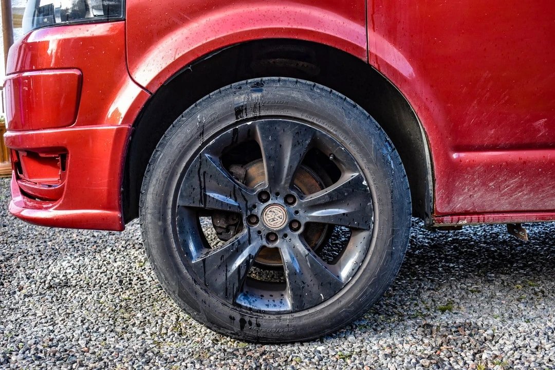 2011 Volkswagen EuroVan - Image 18 of 30