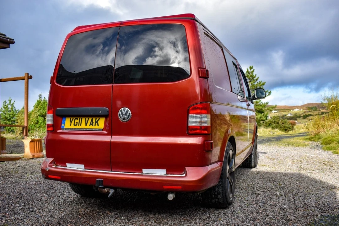 2011 Volkswagen EuroVan - Image 14 of 30