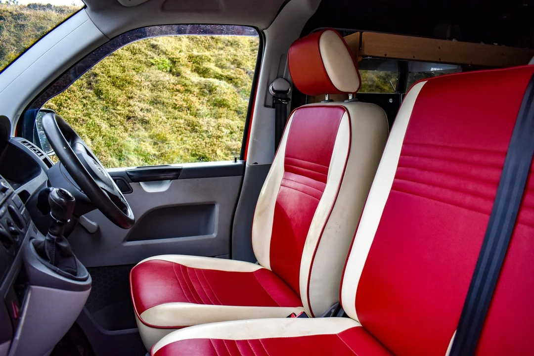 2011 Volkswagen EuroVan - Image 23 of 30