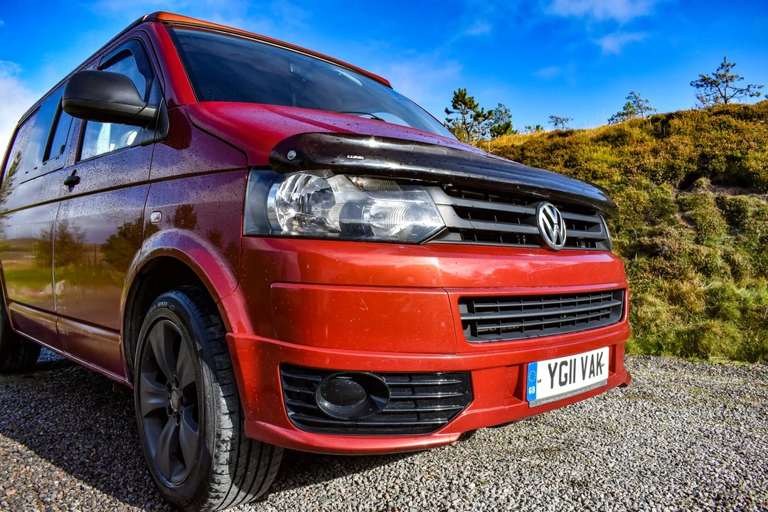 2011 Volkswagen EuroVan - Image 9 of 30