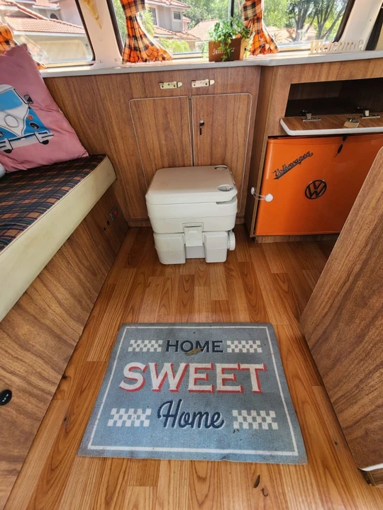 2011 Volkswagen Bay-Window Camper - Image 20 of 31