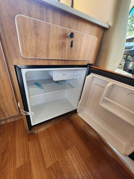 2011 Volkswagen Bay-Window Camper - Image 23 of 31