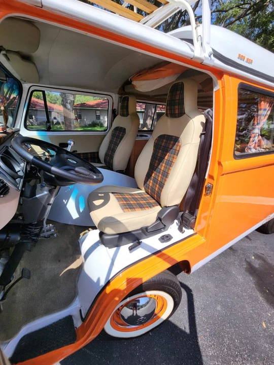 2011 Volkswagen Bay-Window Camper - Image 10 of 31