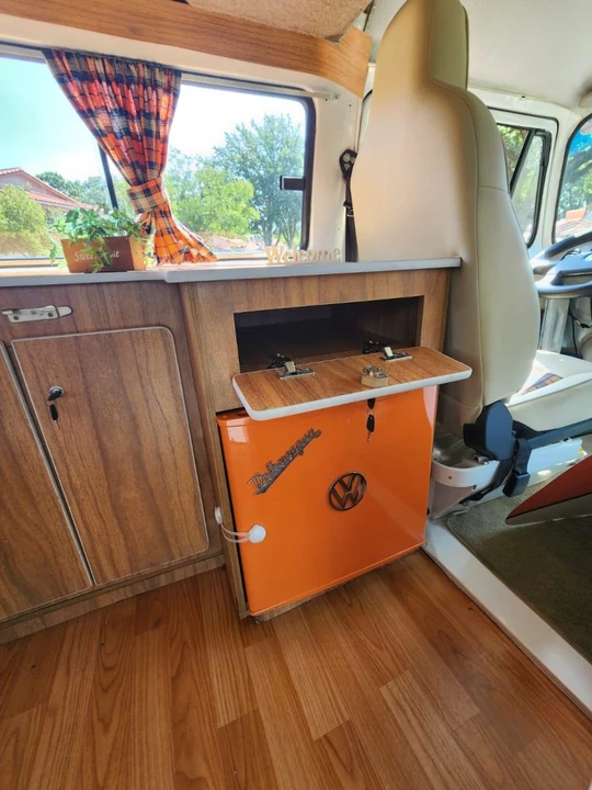 2011 Volkswagen Bay-Window Camper - Image 15 of 31