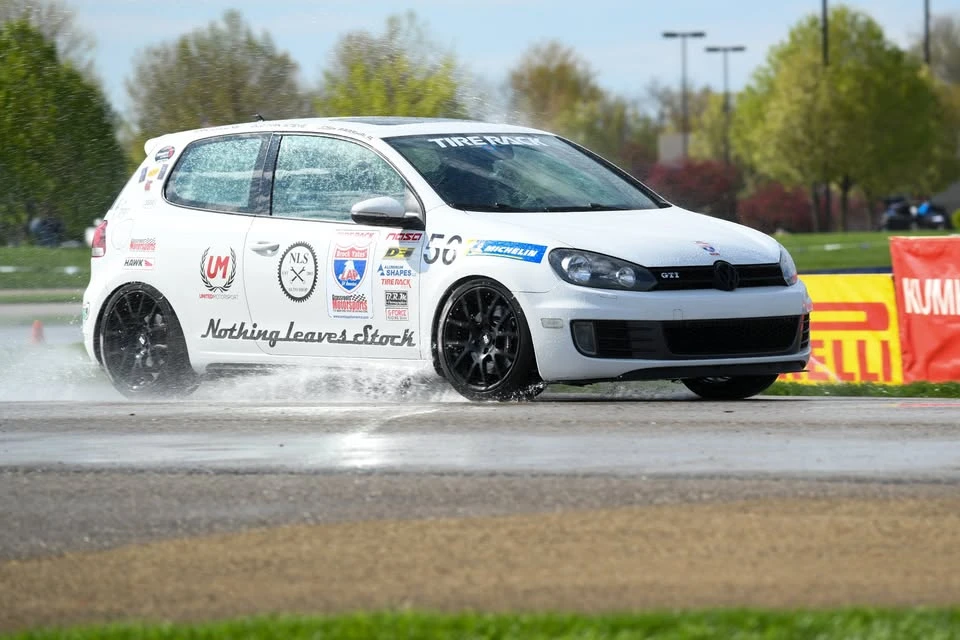 2011 Volkswagen GTI Mk6 - Image 3 of 20
