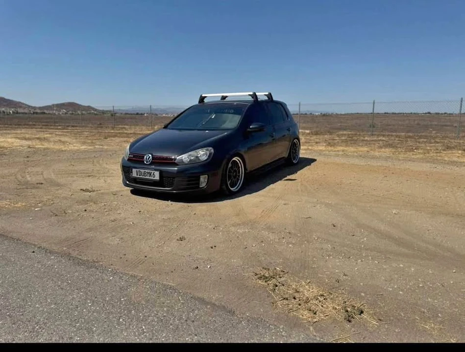 2011 Volkswagen GTI Mk6 - Image 2 of 9
