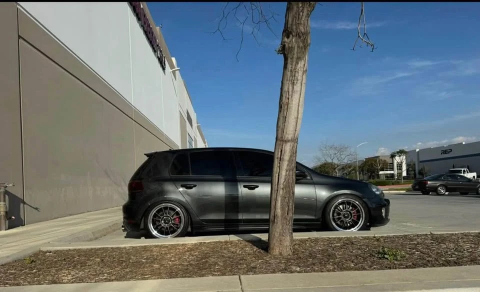 2011 Volkswagen GTI Mk6 - Image 3 of 9