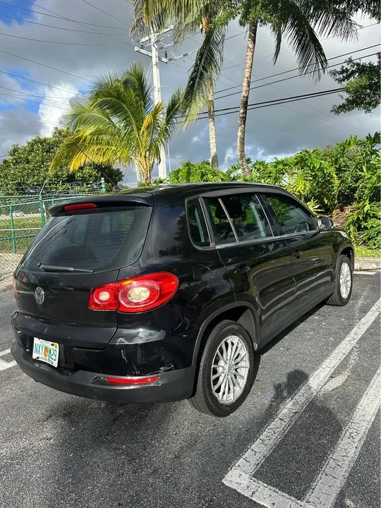 2011 Volkswagen Tiguan - Image 4 of 12