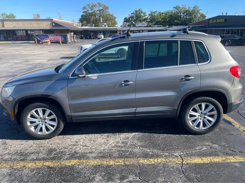 2011 Volkswagen Tiguan - Image 3 of 3
