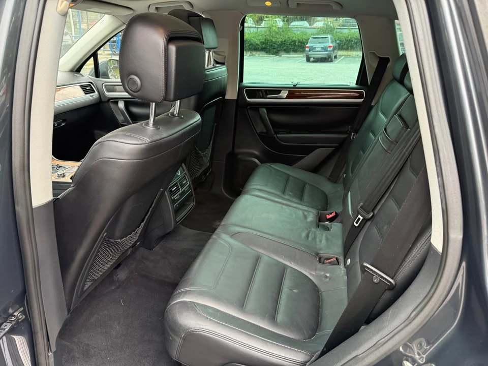 2011 Volkswagen Touareg - Image 6 of 12