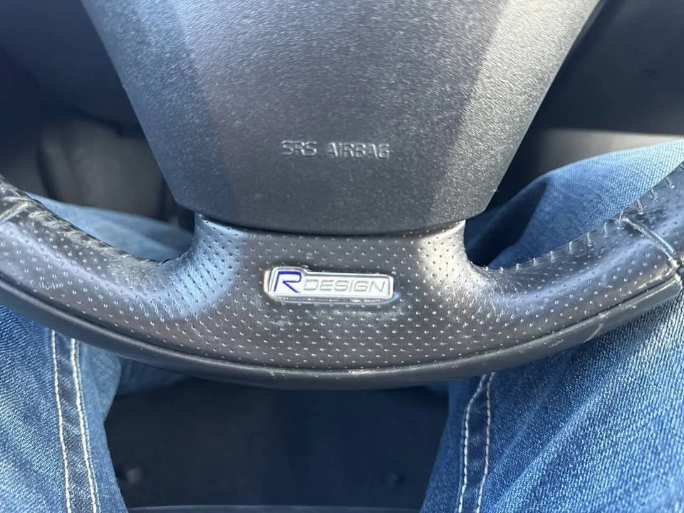 2011 Volvo C30 - Image 16 of 17