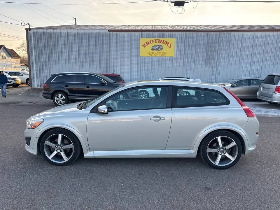 2011 Volvo C30 - Image 2 of 17