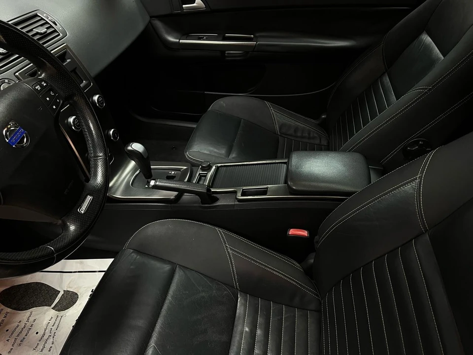 2011 Volvo C30 - Image 19 of 21