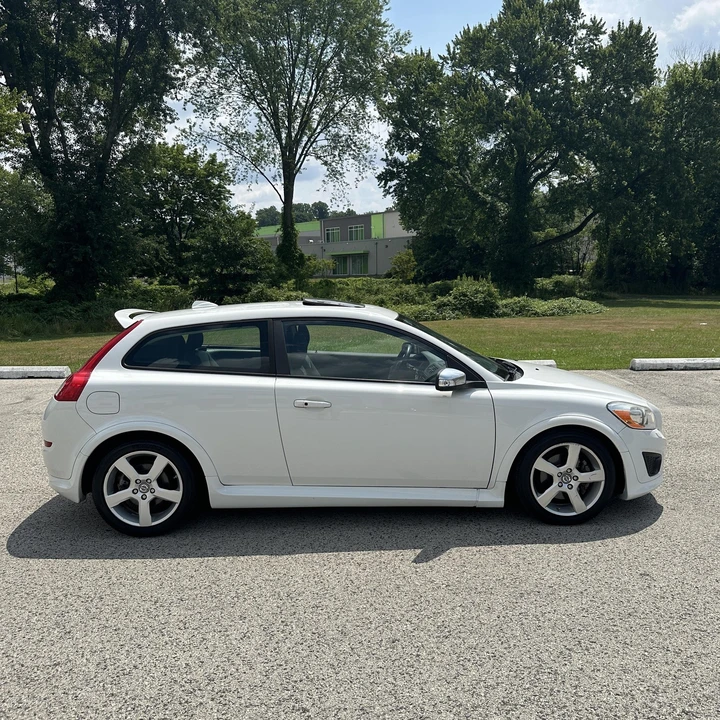 2011 Volvo C30 - Image 2 of 12