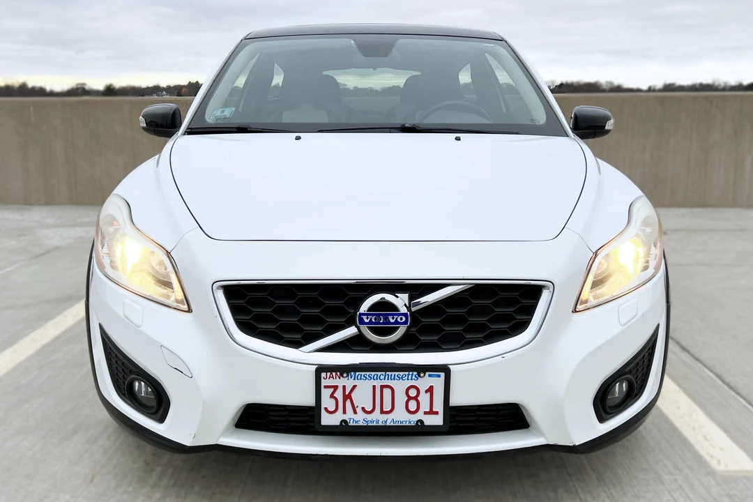 2011 Volvo C30 - Image 2 of 31