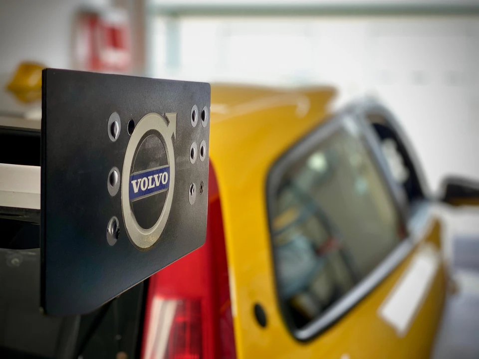 2011 Volvo C30 - Image 19 of 31