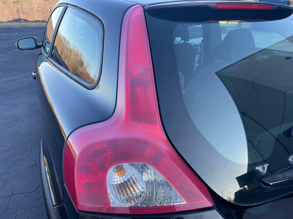 2011 Volvo C30 - Image 19 of 31