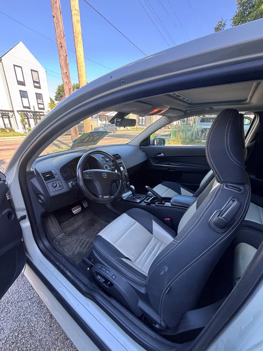 2011 Volvo C30 - Image 8 of 13
