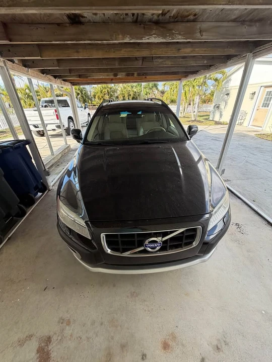 2011 Volvo C70 2nd Gen - Image 4 of 5
