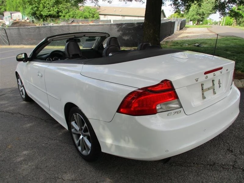 2011 Volvo C70 2nd Gen - Image 5 of 20