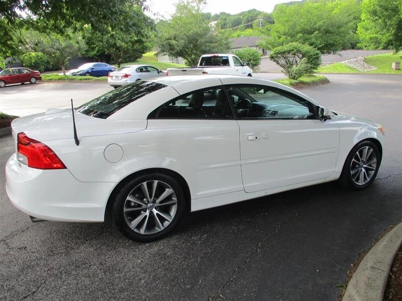 2011 Volvo C70 2nd Gen - Image 19 of 20