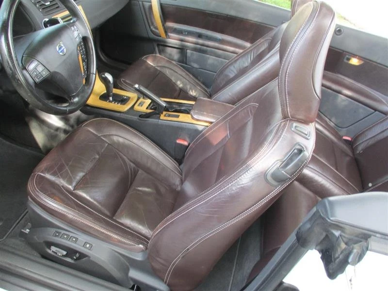 2011 Volvo C70 2nd Gen - Image 11 of 20