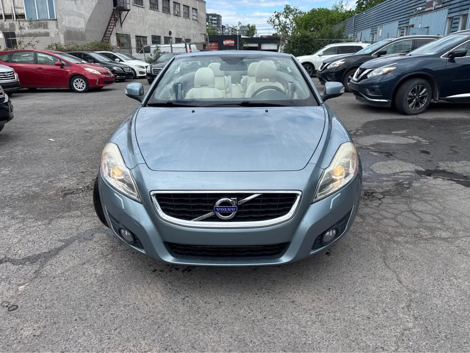 2011 Volvo C70 2nd Gen - Image 2 of 17