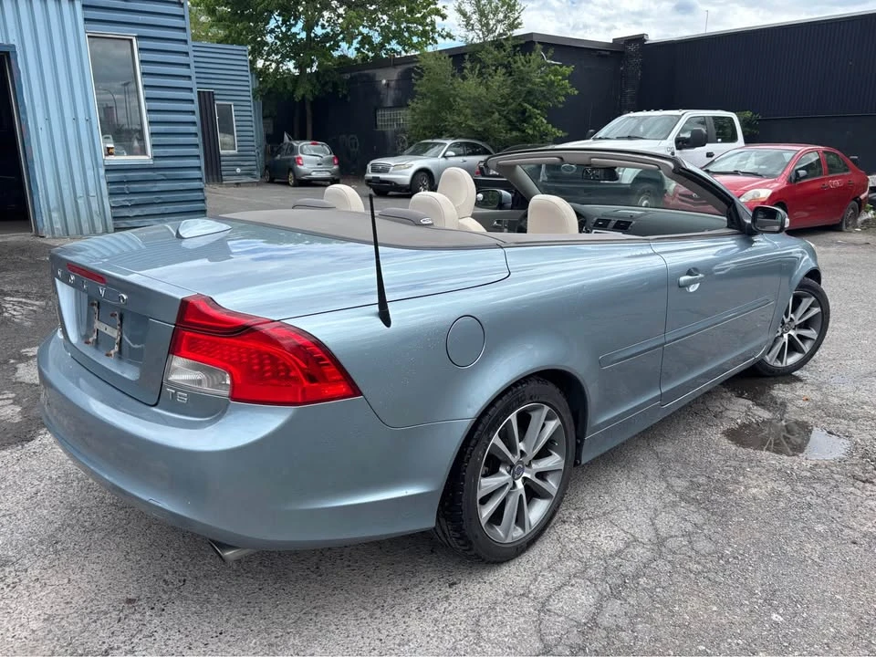 2011 Volvo C70 2nd Gen - Image 5 of 17