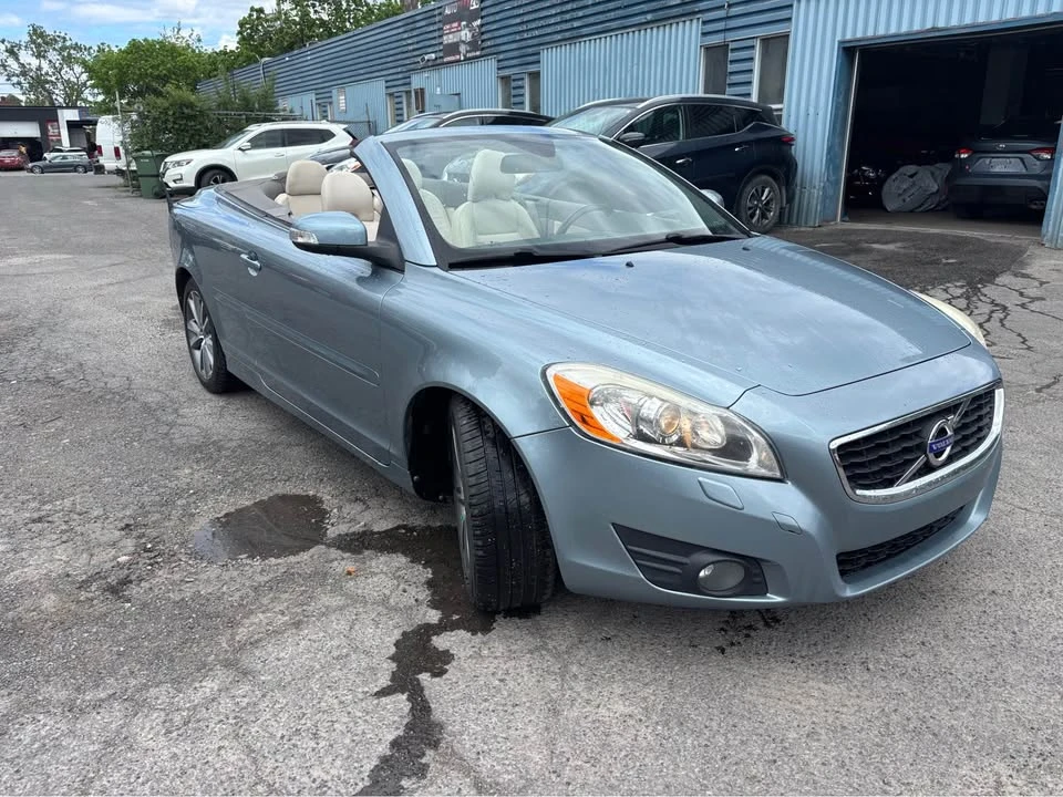 2011 Volvo C70 2nd Gen - Image 3 of 17