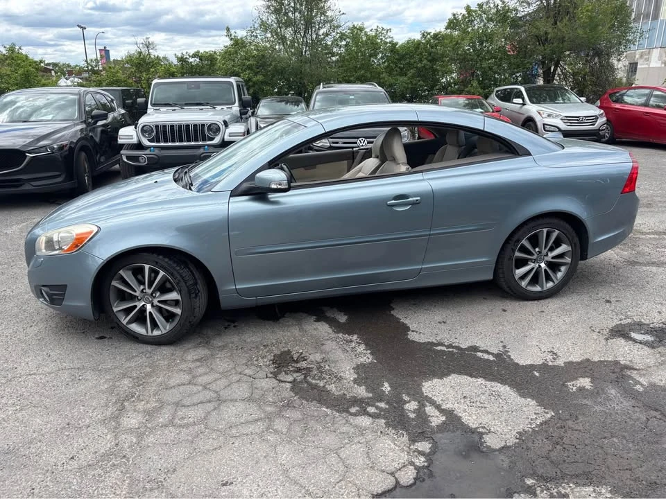 2011 Volvo C70 2nd Gen - Image 16 of 17