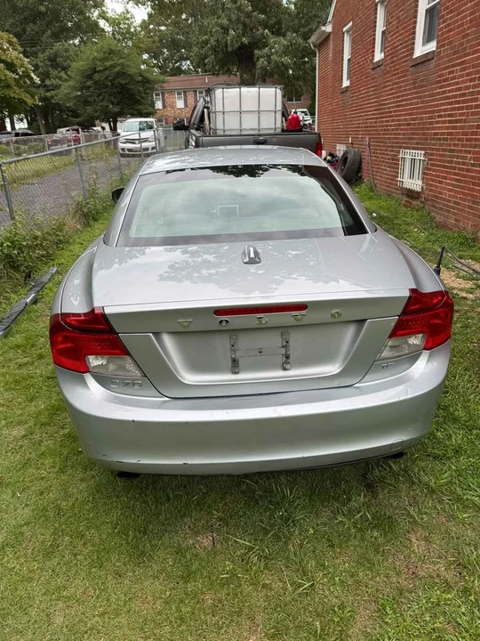 2011 Volvo C70 2nd Gen - Image 4 of 8