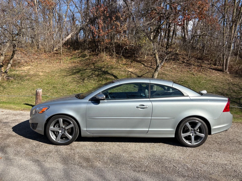2011 Volvo C70 2nd Gen - Image 5 of 21