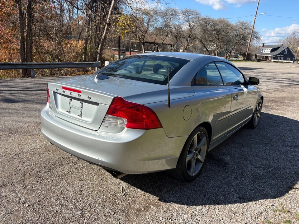 2011 Volvo C70 2nd Gen - Image 9 of 21