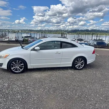 2011 Volvo C70 Convertible 2D
