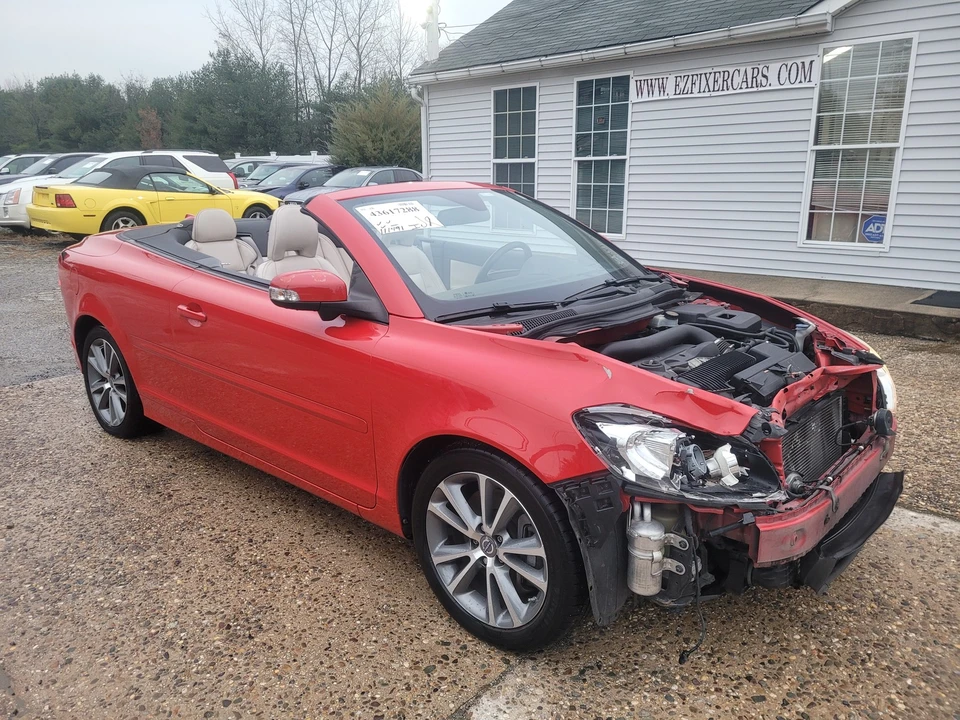 2011 Volvo C70 2nd Gen - Image 6 of 12