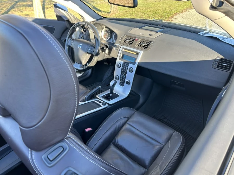 2011 Volvo C70 2nd Gen - Image 30 of 31