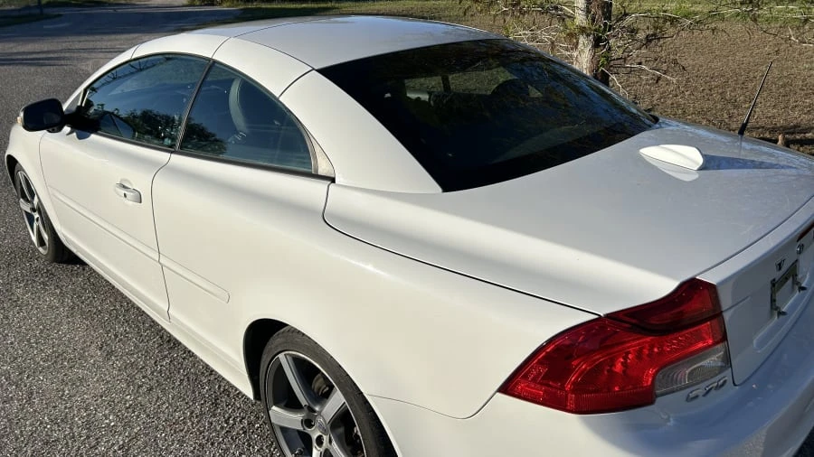 2011 Volvo C70 2nd Gen - Image 9 of 31