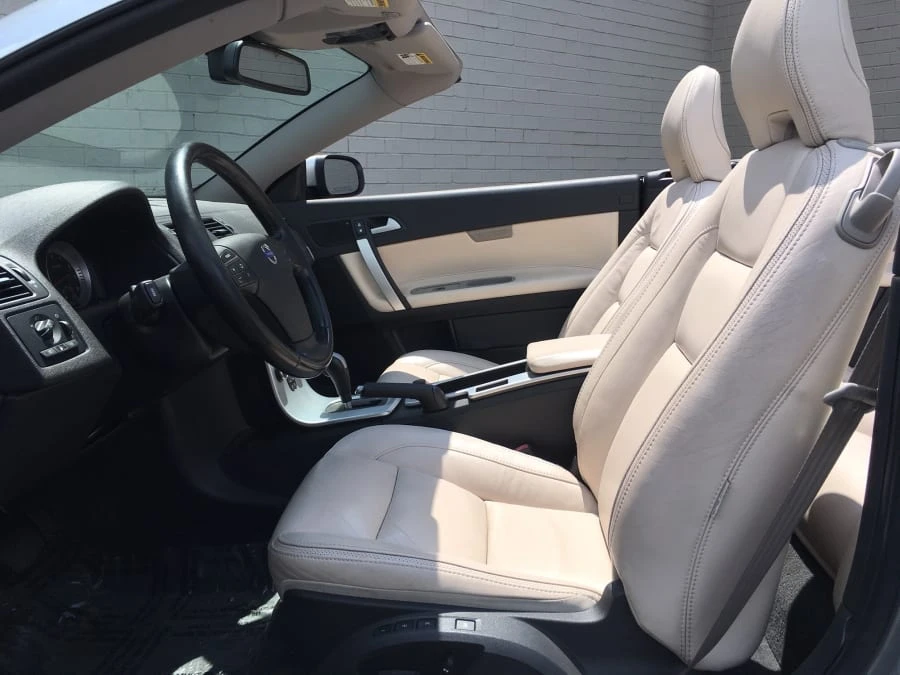 2011 Volvo C70 2nd Gen - Image 4 of 10