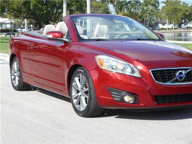 2011 Volvo C70 2nd Gen - Image 3 of 12